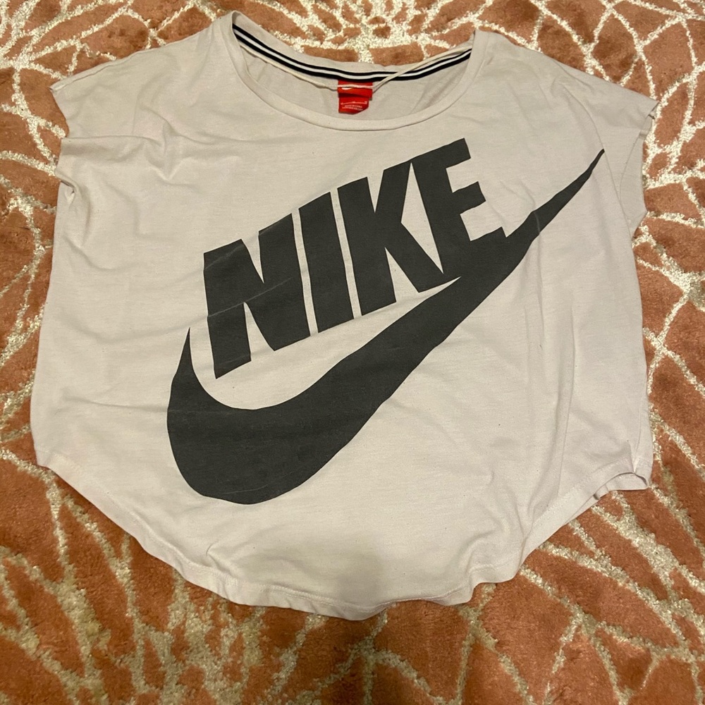 Nike Women’s Workout Shirt